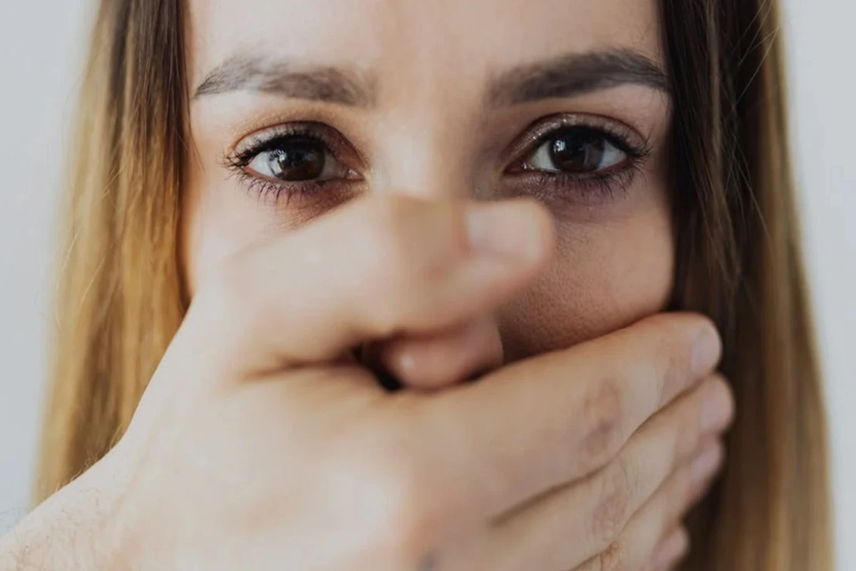 psychic-spiritual-meaning-of-hiccups-when-you-get-it